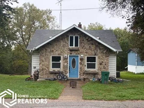 109 S Broadway, Lockridge, IA 52635
