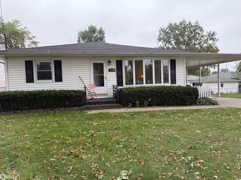 1411 Sunrise Cir, Ottumwa, IA 52501