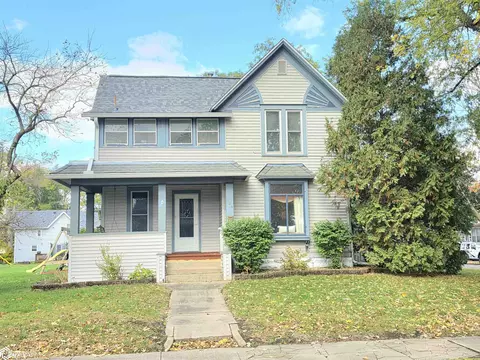 424 8th St SE, Mason City, IA 50401