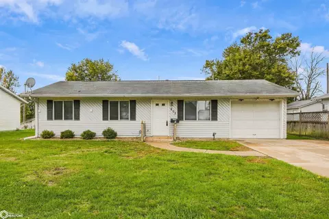 803 S Adams Pl, Mount Pleasant, IA 52641