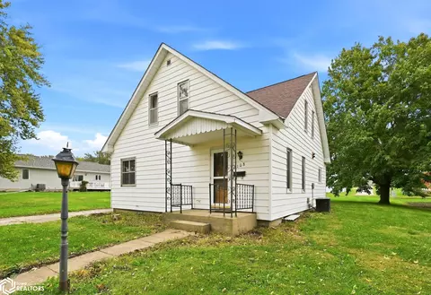 108 4th Ave, Earling, IA 51530