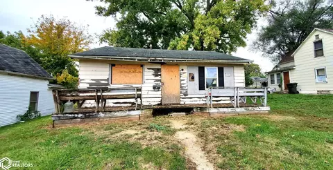 1322 Carroll St, Keokuk, IA 52632