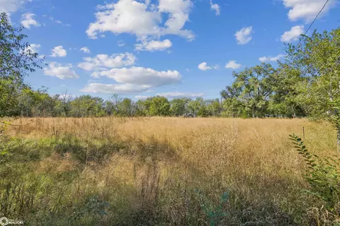 2769 251 Ave, Montrose, IA 52639