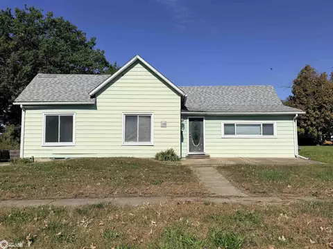 1609 Roland Ave, Chariton, IA 50049