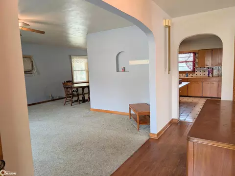 Entry Way - 401 Humboldt St, Bode, IA 50519 photo 2 of 2