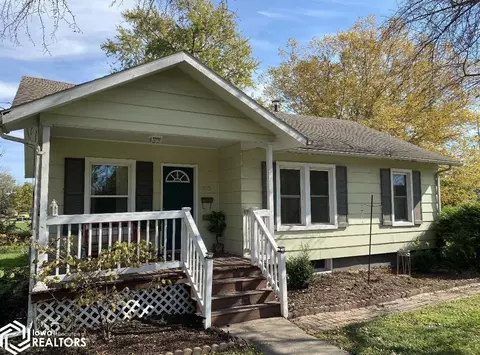 705 N 10th St, Fairfield, IA 52556