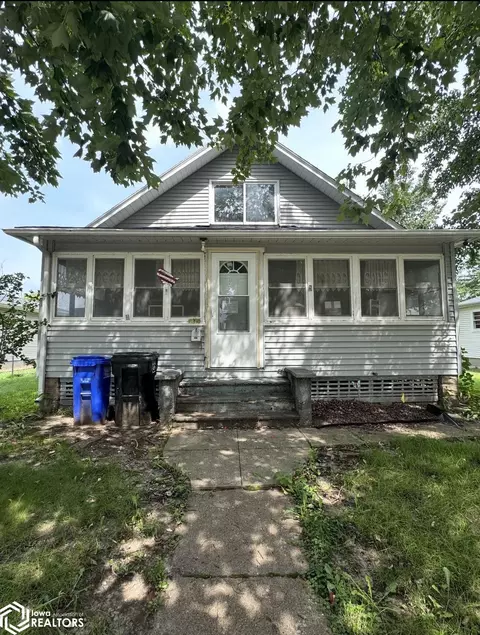 905 Clinton Ave, Ottumwa, IA 52501