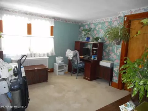 1021 E Broad St, Hazleton, PA 18201 photo 7