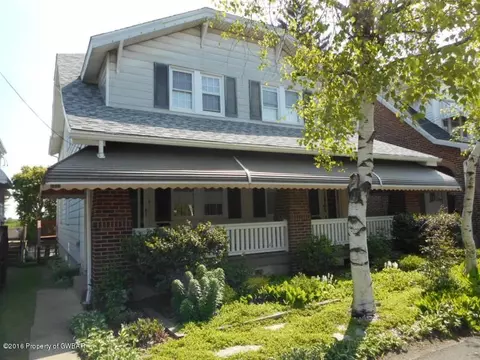 1021 E Broad St, Hazleton, PA 18201 photo 1