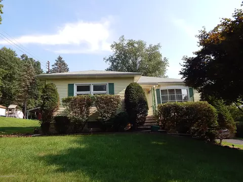 45 Belford St, Shavertown, PA 18708 photo 1