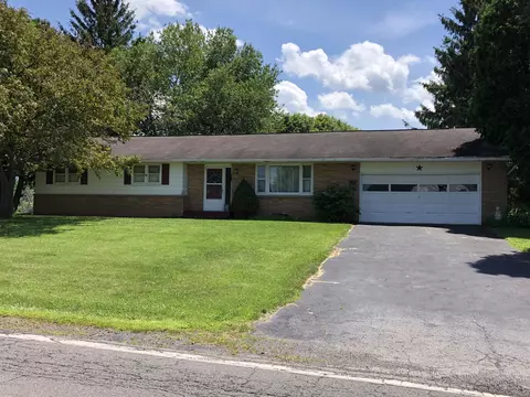 121 E County Rd, Drums, PA 18222 photo 1