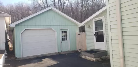 81 James St, Shavertown, PA 18708 photo 26