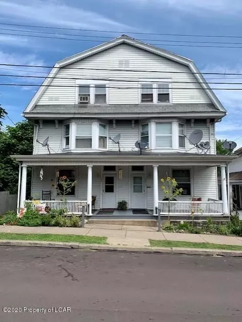 264 E State St, Nanticoke, PA 18634 photo 1