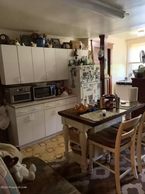 264 E State St, Nanticoke, PA 18634 photo 19