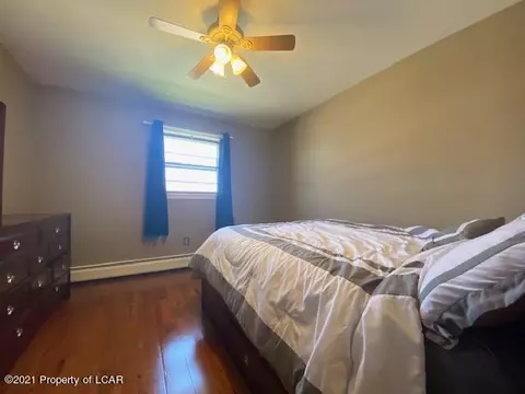 344 Carleton Ave, Hazleton, PA 18201 photo 16