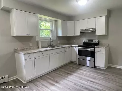 65 Perrin Ave, Shavertown, PA 18708 photo 12