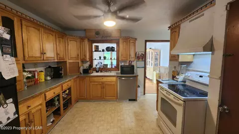 69 Perrin Ave, Shavertown, PA 18708 photo 6