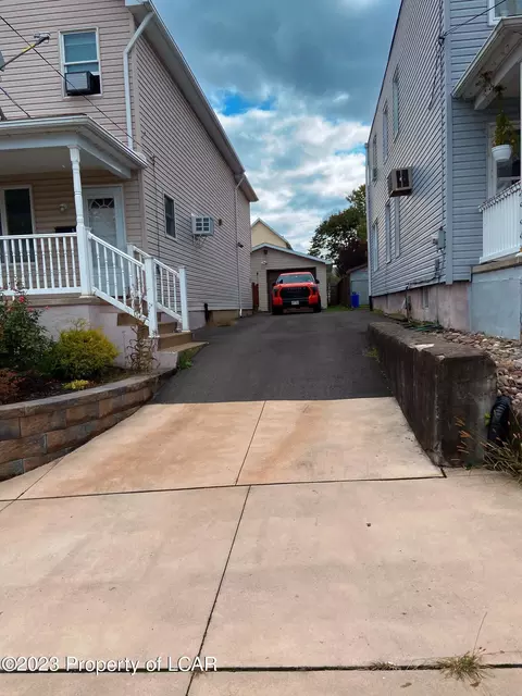 9 S Regent, Hanover Township, PA 18706