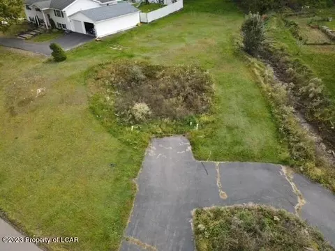 489 N Main St, Plains, PA 18705