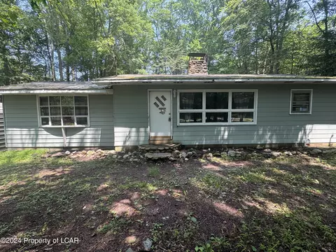 6026 Beech Rd, White Haven, PA 18661