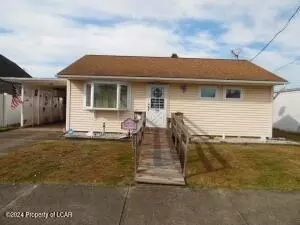 705 E 3rd St, Berwick, PA 18603 photo 1