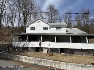 107 Willow St, Nanticoke, PA 18634