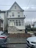 655 Carson St, Hazleton, PA 18201 photo 1