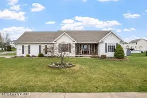 606 Raspberry Rd, Duryea, PA 18642 photo 1