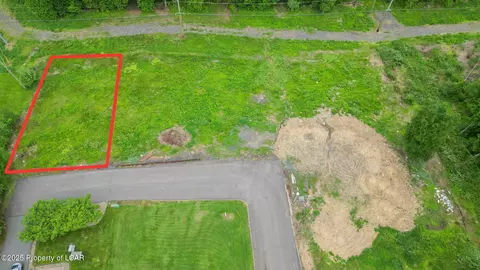 20 Brian Pl, Nanticoke, PA 18634