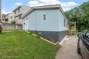 400 Beade St, Plymouth, PA 18651