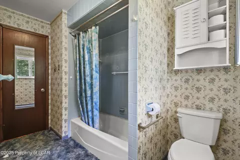 112 Bent Pine Trl, Hazle Township, PA 18202 photo 17