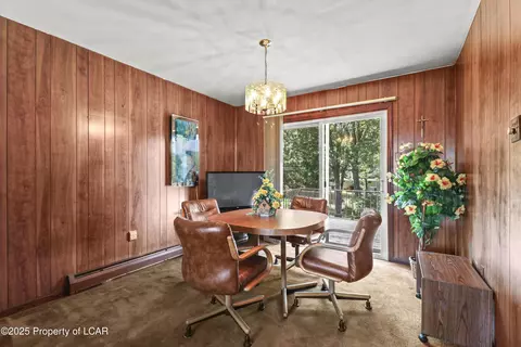 112 Bent Pine Trl, Hazle Township, PA 18202 photo 8