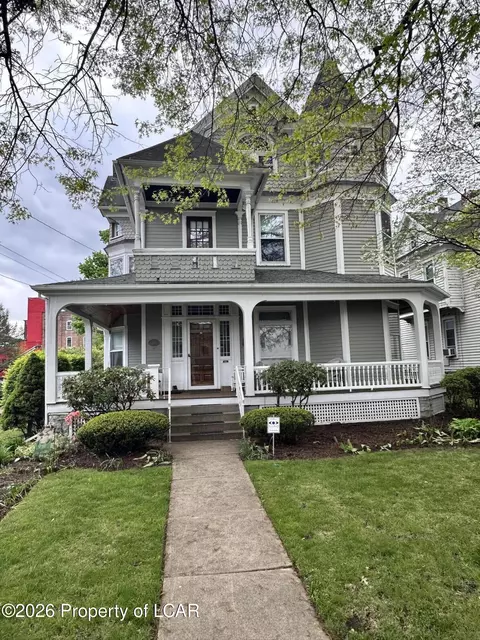 37 Montgomery Ave, West Pittston, PA 18643