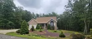 13 W Players Way, Hazleton, PA 18202
