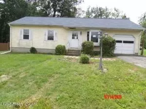29 Ferncrest Dr, Tunkhannock, PA 18657