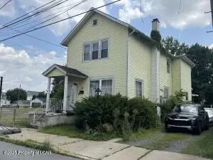 24 Willow St, Plymouth, PA 18651
