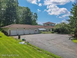 171 Mountain Rd, Sugarloaf, PA 18249