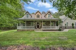3 Osprey Dr, Mountain Top, PA 18707