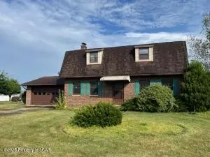 311 E Oriole Dr, Kingston, PA 18704