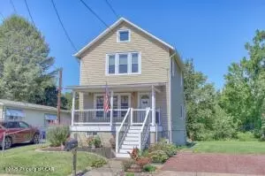 40 Kniffen St, Hanover, PA 18706