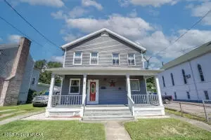 27 Willow St, Plymouth, PA 18651
