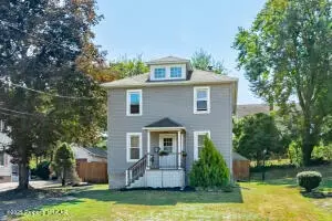 37 E Center St, Shavertown, PA 18708
