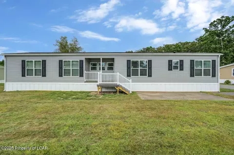 114 Misty Ln, Drums, PA 18222
