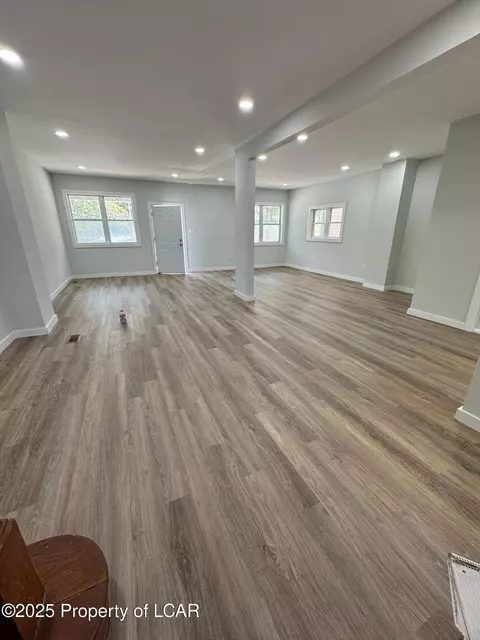 338 S Market St, Shamokin, PA 17872