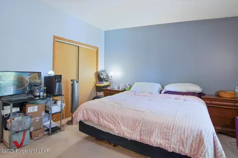 Bedroom - 2205 Walnut Trl, Bushkill, PA 18324 photo 2 of 3