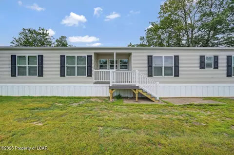 209 Tracy Ln, Drums, PA 18222
