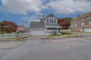 458 Hemlock St, Freeland, PA 18224