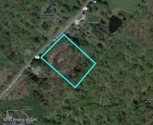 N Abington Road, Abington Heights, PA 18414