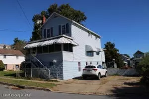 263 Lawrence St, Edwardsville, PA 18704
