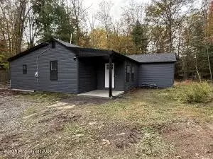 424 N Hunter Hwy, Drums, PA 18222